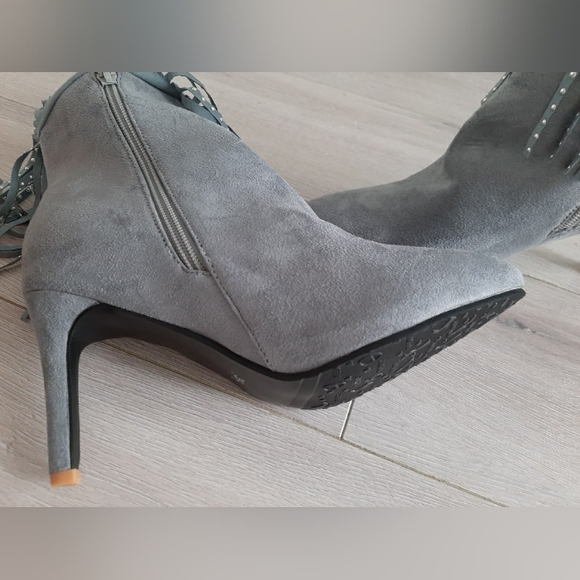 Fringe booties - Picture 3 of 3